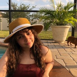 Meet your Posher, Sofia